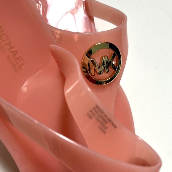 NWOB MICHAEL KORS Logo Thongs Flip-Flop Sandals Slide On Soft Pink Rubber - Picture 7 of 9